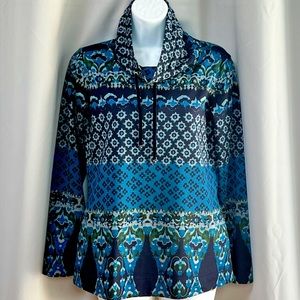 NWOT Susan Graver Weekend cowl neck fitted sweatshirt with pockets